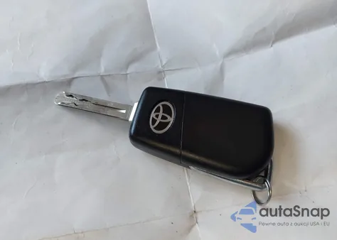 2019 Toyota Rav4 Le z USA, uszkodzony, nr VIN JTMH1RFV1KD502924